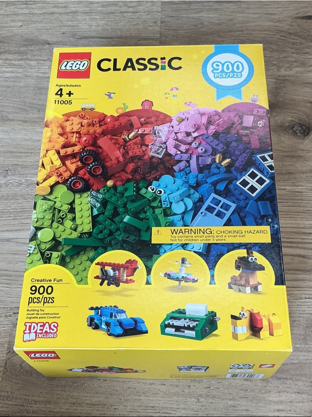 LEGO Classic 900-Piece Creative Building Set - Multicolor
